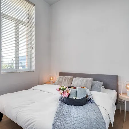 Vila Aime Aan Zee, Luxury With Garden & Parking, 3 Min From Ostende
