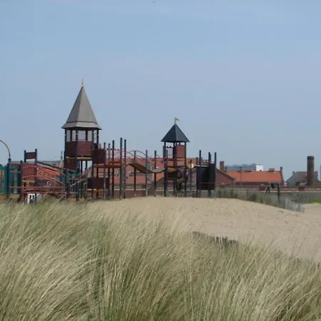 Aime Aan Zee, Luxury With Garden & Parking, 3 Min From * أوستيند