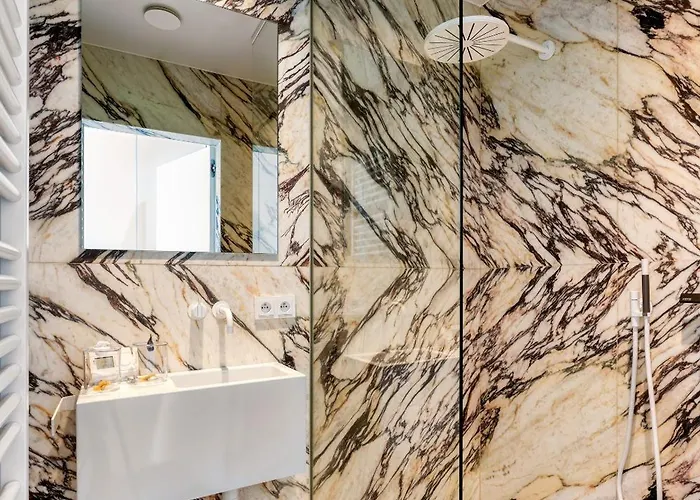 Aime Aan Zee Beachhouse 5p - Private Garden & 2 Free Parkingspots أوستيند