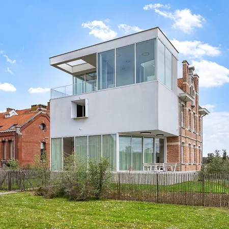 Villa Aime Aan Zee Beachhouse 5p - Private Garden & 2 Free Parkingspots Ostende